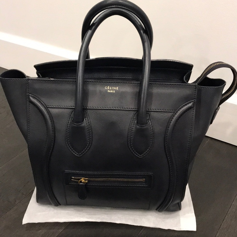 Celine Medium Luggage tote in classic navy blue